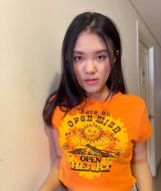 jarang tersorot ini potret kirana putri andhika kangen band yang baru wisuda smp
