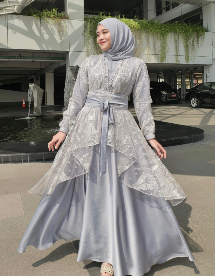 intip momen wisuda anak sule yang ke 3 penampilan putri delina jadi sorotan