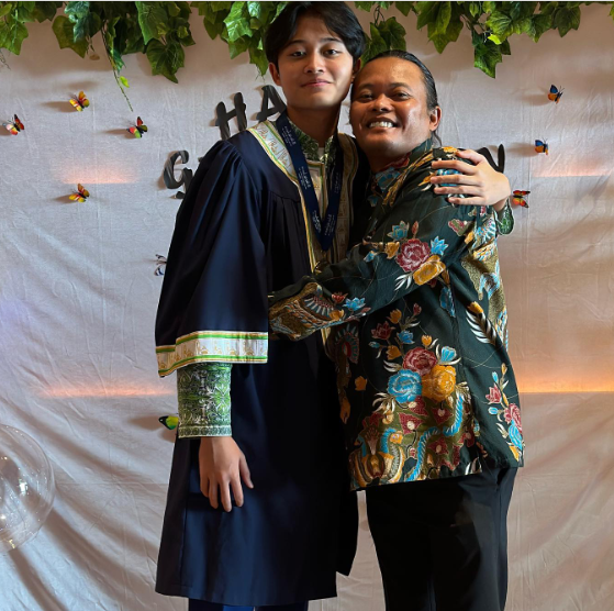 intip momen wisuda anak sule yang ke 3 penampilan putri delina jadi sorotan