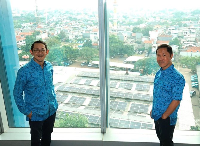 blue bird siap implementasikan panel surya pintar dengan daya sebesar 2156 kwp