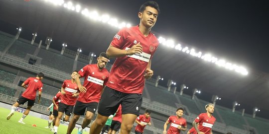 Antusias Banget, Intip Persiapan Khofifah Nonton Timnas Indonesia Lawan Palestina