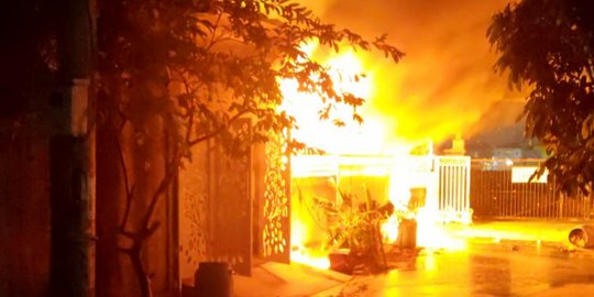 Gudang Sembako di Bekasi Terbakar, Empat Orang Luka-luka