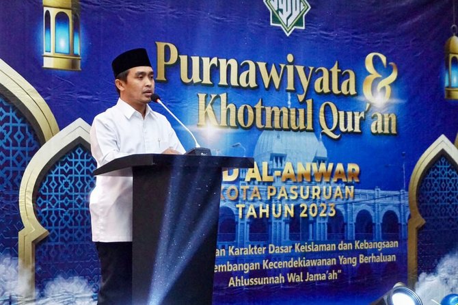 wakil wali kota pasuruan adi wibowo hadiri purnawiyata sd al anwar kota pasuruan