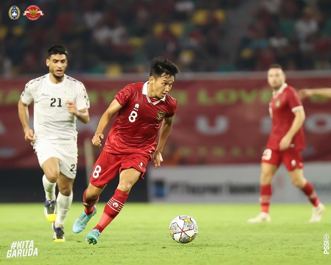 timnas indonesia vs palestina di stadion gbt surabaya