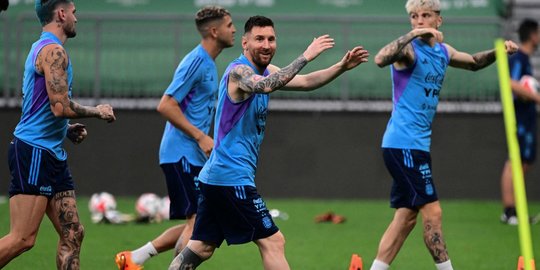 Melihat Messi Latihan Terakhir Bersama Timnya Jelang Argentina vs Australia di China