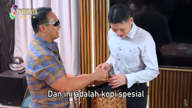 potret keakraban eks panglima tni dengan kasad singapura di meja makan sampai ngakak