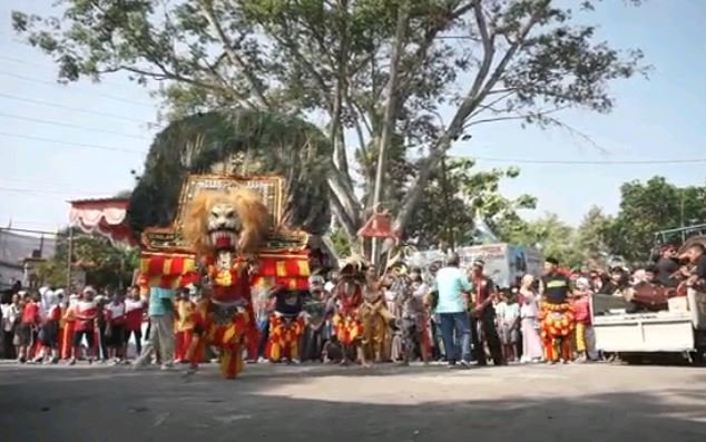 grebeg penjalin desa wisata trangsan