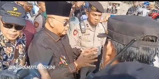 Di Demo Ribuan Massa, Warga Ponpes Al-Zaytun Indramayu Lantunkan Asmaul Husna