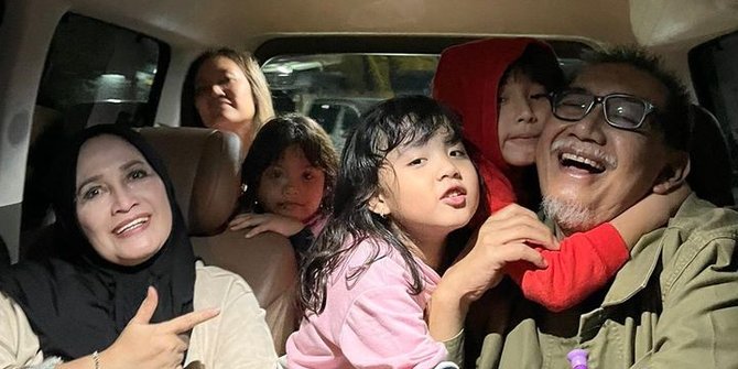 Potret Keseruan Deddy Mizwar Liburan dengan Cucu-cucu ke Jepang, Lucu dan Bikin Gemas