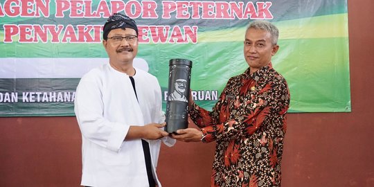 Cara Gus Ipul Majukan Dunia Peternakan di Kota Pasuruan