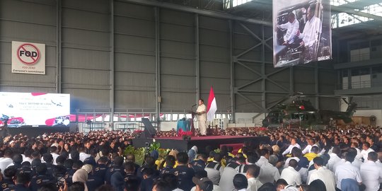 Menhan Prabowo Kunjungi PTDI: Terima Kasih Telah Memberi Sambutan Sangat Meriah