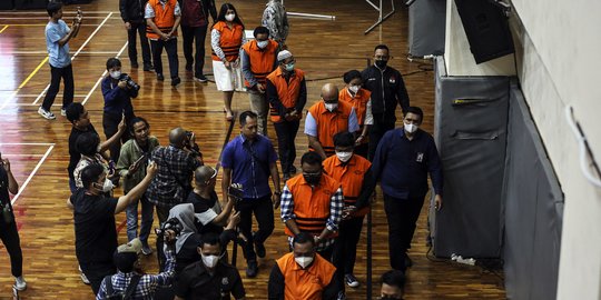 Korupsi Tukin, Ini Potret Barisan Pegawai Kementerian ESDM Berbaju Tahanan KPK