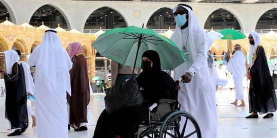 Jemaah Haji Wanita yang Sedang Haid Harus Tawaf, Bagaimana Solusinya?