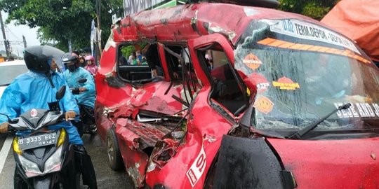 Dampak KRL Tabrak Angkot di Depok, Perlintasan Ditutup Sementara