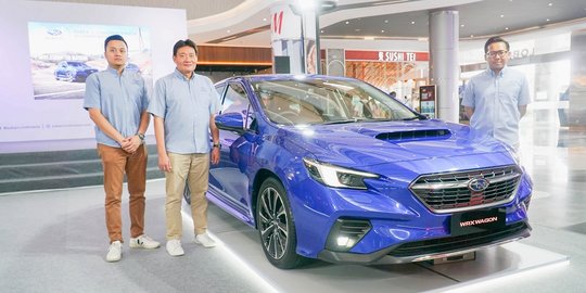 Mobil Reli Legendaris Subaru WRX Tebar Pesona Warga Kota Batam