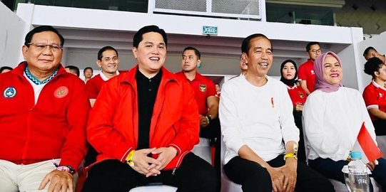 Tawa Lepas Jokowi bersama Prabowo dan Erick di GBK, Sinyal Duet 2024?