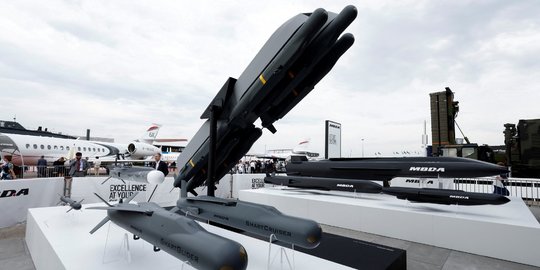 Ribuan Pabrikan Dirgantara Dunia Pamer Teknologi Militer di Paris Air Show