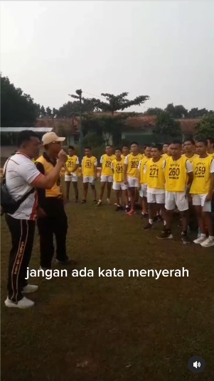 aipda ambarita muncul berteriak lantang semangati sejumlah calon polisi