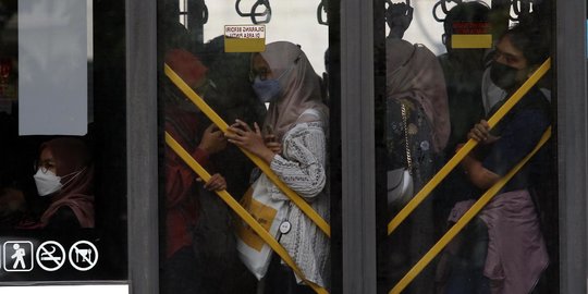 Besok Naik Transjakarta, MRT dan LRT Hanya Bayar Rp1