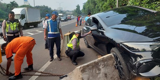 Mobil Listrik EQE Tabrak Beton Pembatas Tol, Ini Hasil Investigasi Mercedes Benz