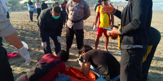 Geger Mayat Wanita Penuh Luka Terdampar di Pantai Legian Bali