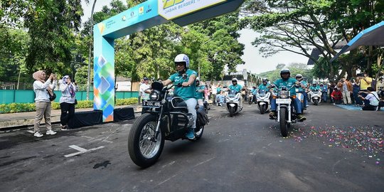 Ridwan Kamil Ajak Masyarakat Manfaatkan Subsidi Motor Listrik