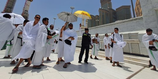 Jelang Puncak Haji, Menteri Agama Jalankan Ibadah Umrah