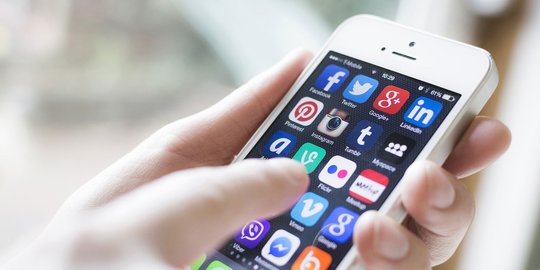 jadikan sosial media musuh anda rev1