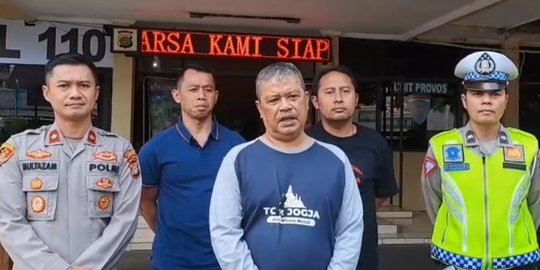 Pemotor Marah Usai Ditegur Merokok Ditangkap Polisi, Diganjar Tilang!