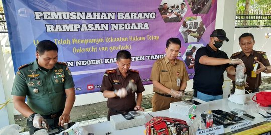 Narkoba hingga Obat Terlarang Dimusnahkan dengan Cara Diblender dan Dibakar