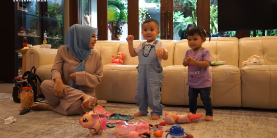 Momen Rayyanza & Ameena Duo Bayi Gemas Playdate, Netizen 'Rafathar & Gempi Reborn'