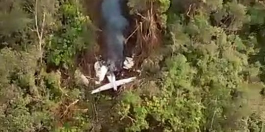 Cuaca Buruk, Tim Evakuasi Korban Kecelakaan Pesawat SAM Air Harus Bermalam di Hutan