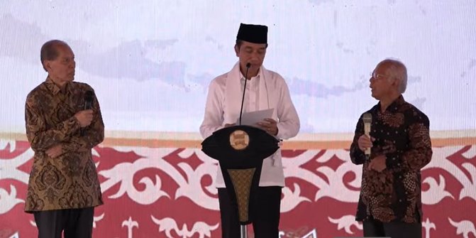 Top News: Jokowi Tawarkan Status WNI Korban HAM 65 | Dukun Bunuh 7 Bayi Hasil Inses