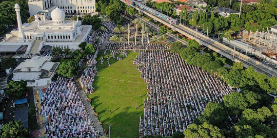 Pantauan Udara Salat Idul Adha Muhammadiyah di Lapangan Masjid Al-Azhar