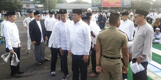 Didampingi Kasal, Panglima TNI Yudo Salat Iduladha di Lapangan Korps Marinir Cilandak