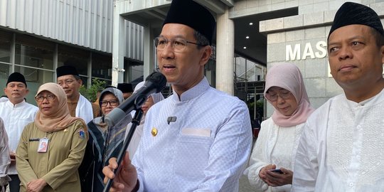Heru Budi Kurban Sapi Limosin 1 Ton di Balai Kota Jakarta