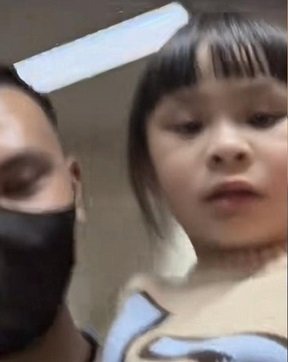 anak bertemu ibunya pramugari