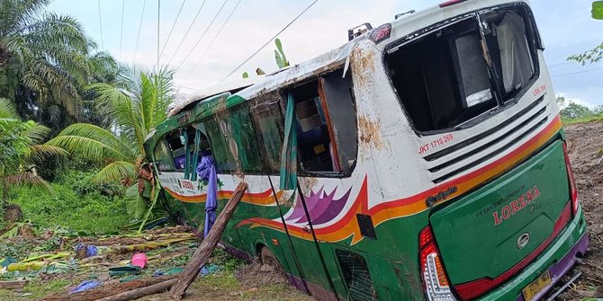 Bus Lorena Kecelakaan Tunggal di Indragiri Hulu Riau, Ibu dan Anak Meninggal Dunia
