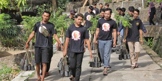 Kampanye Cinta Lingkungan Ala Relawan Ganjar