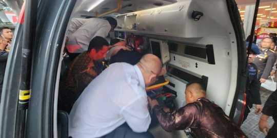 Ikut Ambulans ke RS, Arteria Dahlan Ungkap Kondisi Terkini Ketua Bawaslu Rahmat Bagja