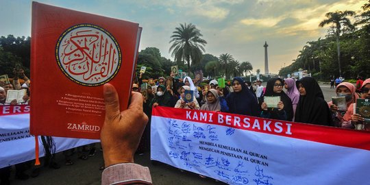 Gelar Demo di Patung Kuda, Massa Kecam Keras Aksi Pembakaran Alquran di Swedia