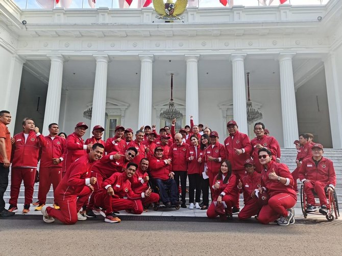 jokowi beri bonus atlet dan pelatih asean para games 2023