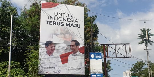 Kemunculan Baliho Prabowo Gibran Maju Bersama Lintas Generasi Di Pati