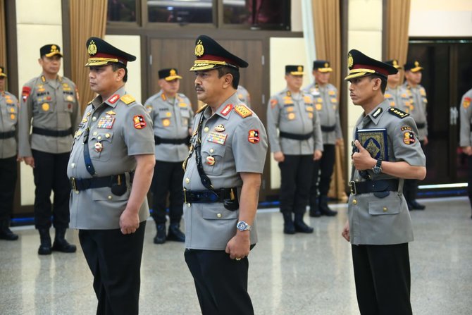 momen kapolri lantik komisaris jenderal jadi orang nomor dua di korps bhayangkara
