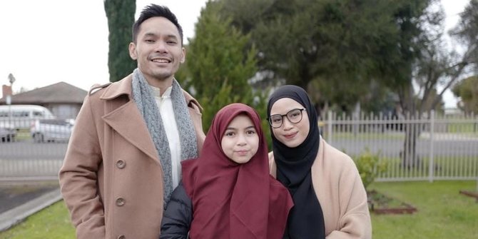 Cantik Berhijab, Potret Sienna Anak Ben Kasyafani & Marshanda Liburan di Australia