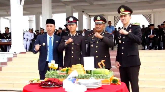 jadi polisi termuda ini sosok anggota polri wajahnya unyu banget