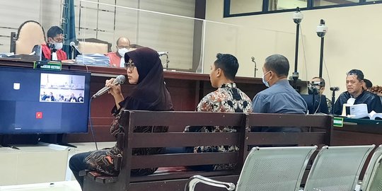 Jadi Saksi Suap, Staf Pemprov Jatim Mengaku Ikhlas Uang Rp1,4 M Dirampas Negara