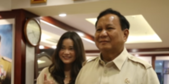 Ekspresi Istri Denny Sumargo Deg-Degan Foto Sama Prabowo, Ditenangkan Jusuf Hamka