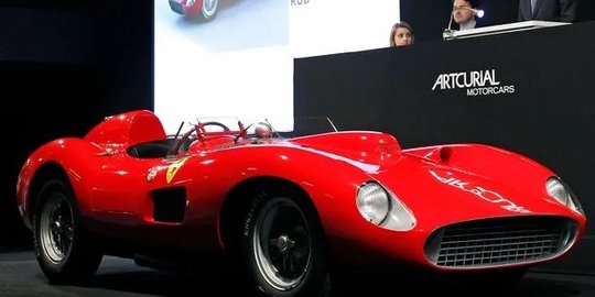 Hanya 4 Unit di Dunia, Pantas Ferrari 335 S Spider Scaglietti Seharga Rp 500 Miliar!