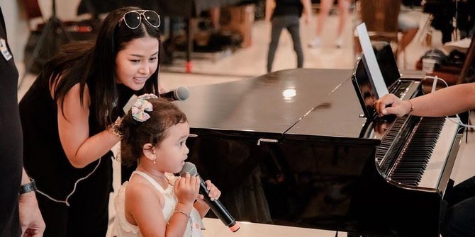 Sempat Dirahasiakan, ini Wajah Cantik Gewa Anak Mendiang Glenn Fredly, Bikin Gemas